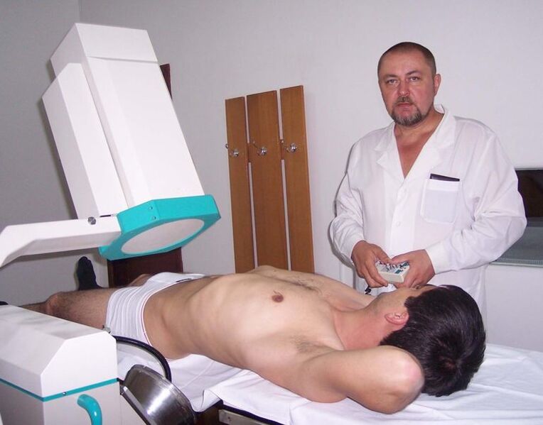Physical therapy helps relieve prostatitis symptoms in men